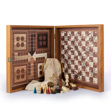Carica l&#39;immagine nel visualizzatore di Gallery, Stile Classico - 4 in 1 Set Combo in legno - Scacchi/Backgammon/Ludo/Snakes