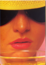 Carica l&#39;immagine nel visualizzatore di Gallery, Cartolina Fantasia Italcards (9810260) - Viso di Ragazza con Occhiali da sole
