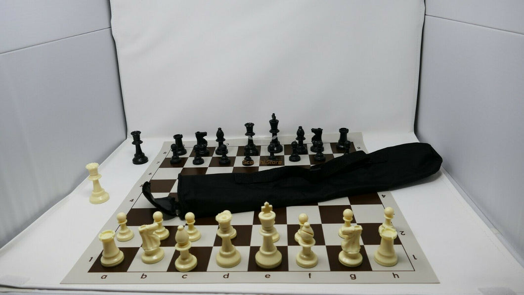 Astuccio con scacchi e scacchiera