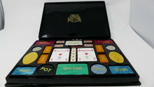 Carica l&#39;immagine nel visualizzatore di Gallery, Scatola Poker Set Italcards - gettoni madreperlati, dadi poker e carte da poker
