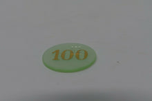 Carica l&#39;immagine nel visualizzatore di Gallery, Fiches Madreperlate Valore 100 - Scatola in plastica da 50 gettoni - Vintage