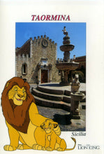 Carica l&#39;immagine nel visualizzatore di Gallery, Cartolina Walt Disney Taormina Piazza Duomo