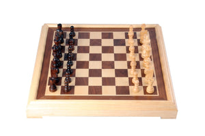 Set di scacchi intarsiato in acero/noce 40x40cm