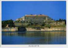 Carica l&#39;immagine nel visualizzatore di Gallery, Cartolina Augusta Il Castello [54660] Kina Italia