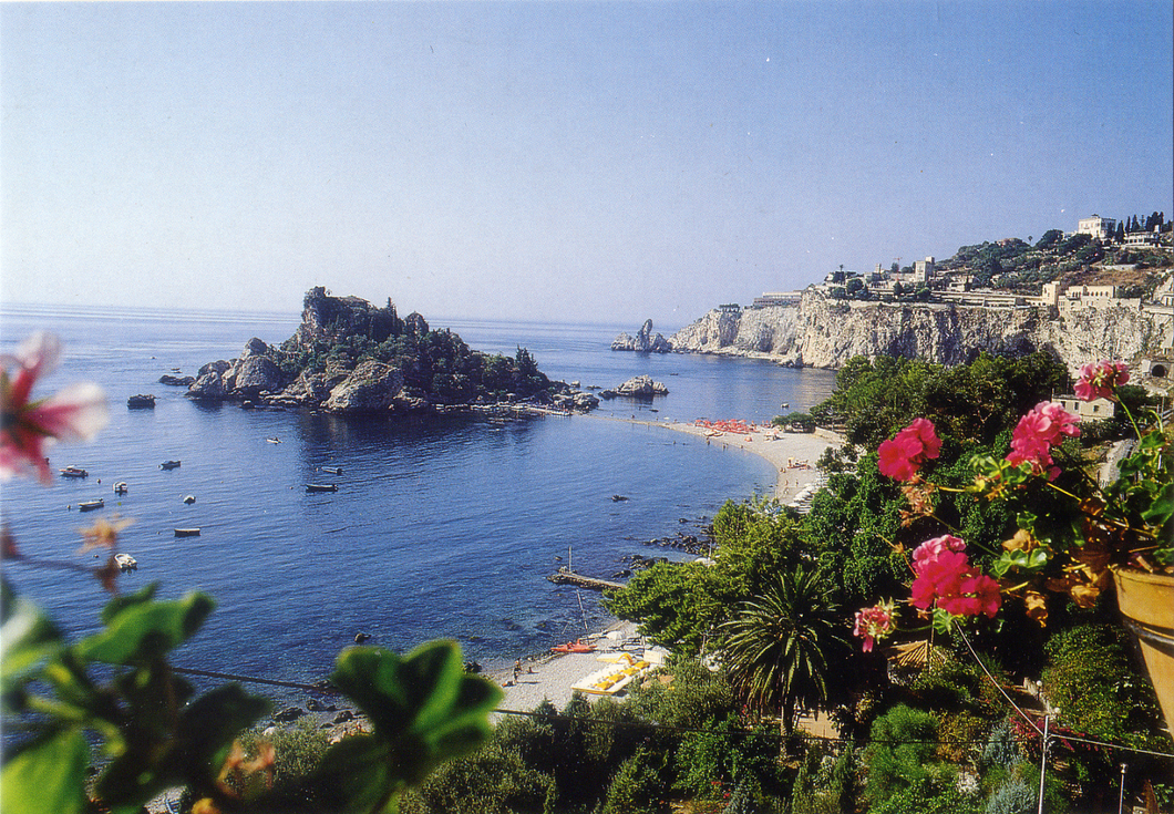 Cartolina Taormina - Isola Bella (34360)  Kina Italia