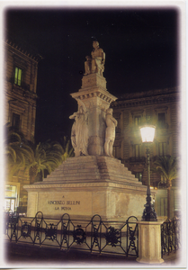 Cartolina Catania Monumento a Bellini [Notturno] (49526/C) Kina Italia