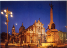 Carica l&#39;immagine nel visualizzatore di Gallery, Cartolina Catania Il Duomo di notte - Italcards