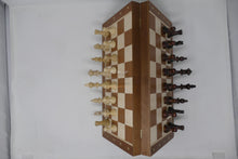 Carica l&#39;immagine nel visualizzatore di Gallery, Set Scacchi Magnetici in legno Intarsiato Mogano e Acero Re 76 mm